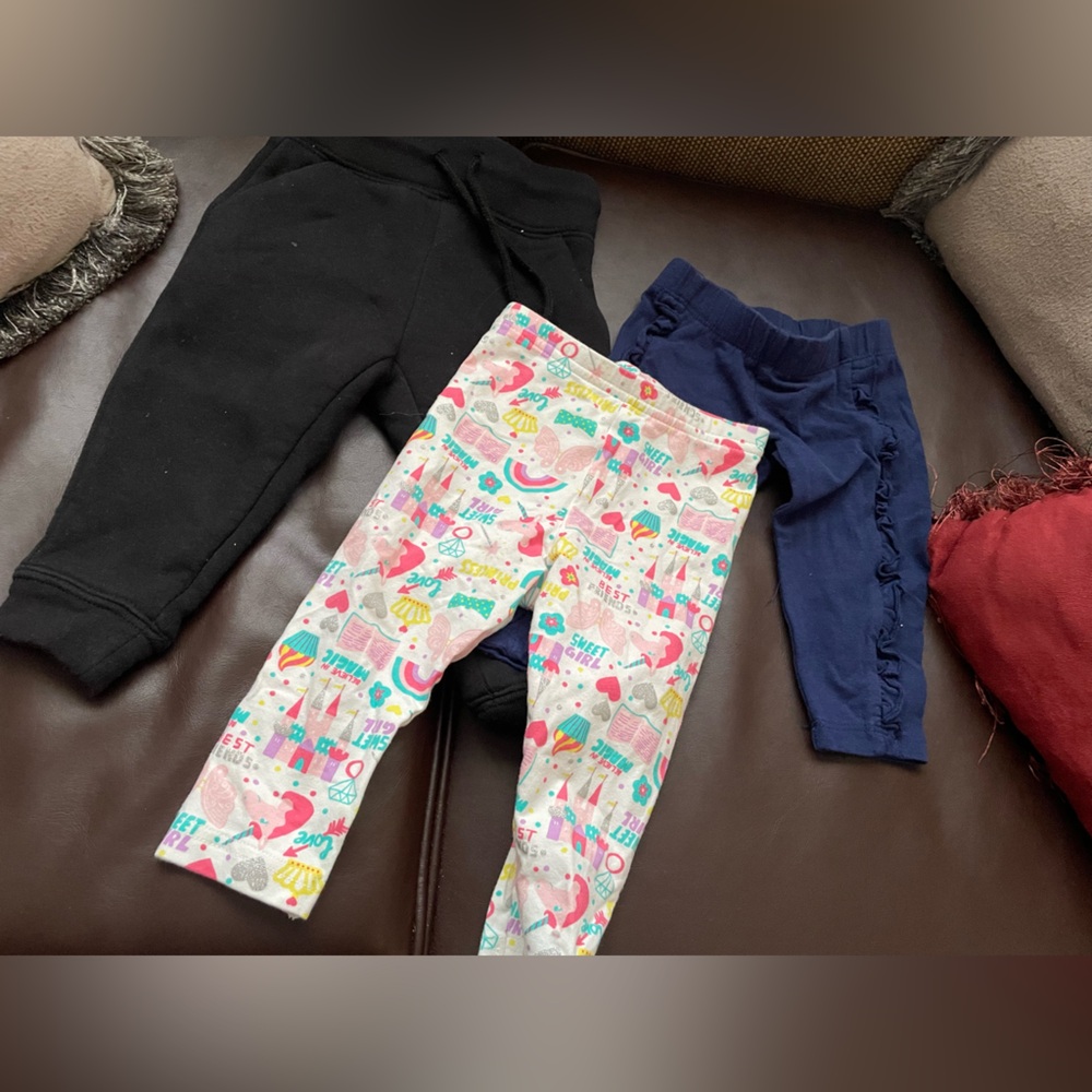 Girl’s 3 Pairs Of Pants Size 12 Months